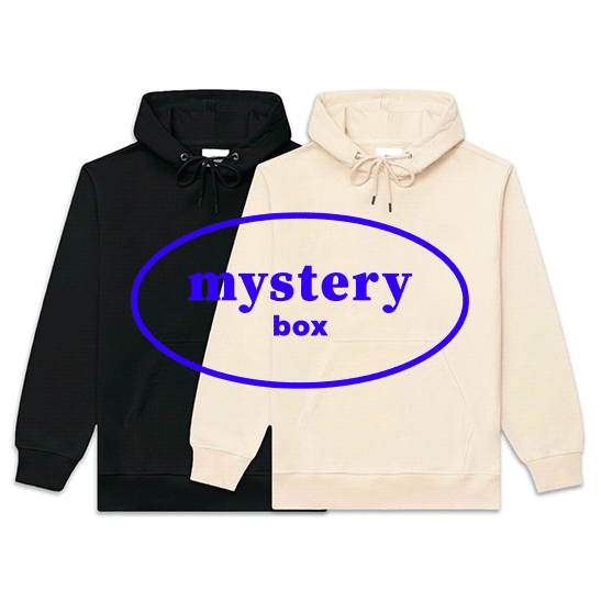 Animated loop showcasing various product groups like decks, apparel and backpacks with flashing pictures, as well as a blue circled artwork saying »mystery box«.
